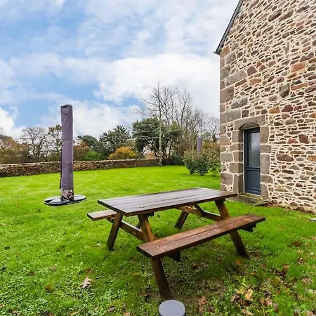 Manoir De Kervegan : Le Logis Du P'tit Levant Vakantiehuis Lannion